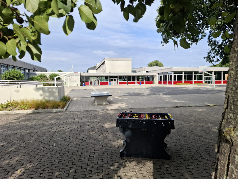 Lycée Charles Plisnier uit Saint-Ghislain