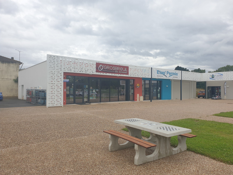 Mairie de Grosbreuil uit GROSBREUIL